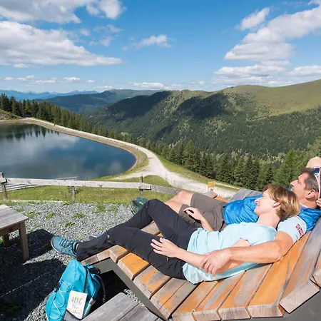 Zur Therme St.kathrein Apartamento